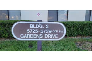 5727 GARDENS DRIVE, SARASOTA, FL 34243 Sold 06/10/25