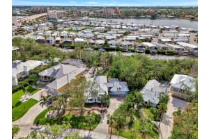 713 EAGLE POINT DRIVE, VENICE, FL 34285 Sold 01/17/25