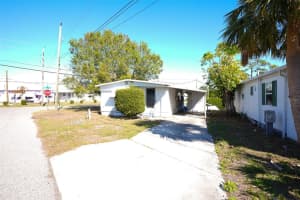 6903 TARPON LANE, BRADENTON, FL 34207 Sold 06/18/25