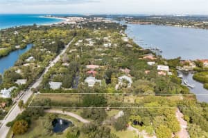 7707 MIDNIGHT PASS ROAD, SARASOTA, FL 34242 - MLS#MFRA4630506