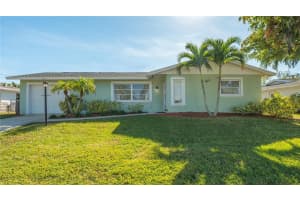 6725 ROXBURY DRIVE, SARASOTA, FL 34231 Sold 05/01/25