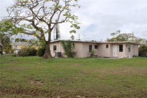 6203 MARINA DRIVE, HOLMES BEACH, FL 34217 - MLS#MFRA4630533