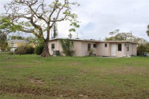 6203 MARINA DRIVE, HOLMES BEACH, FL 34217 - MLS#MFRA4630533