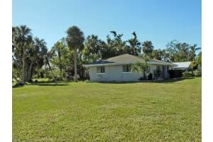 2215 18TH AVENUE, BRADENTON, FL 34205 Sold 04/23/25