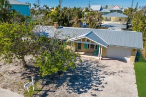 204 75TH STREET, HOLMES BEACH, FL 34217 Sold 01/10/25