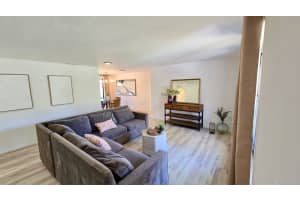 4332 PASADENA CIRCLE, SARASOTA, FL 34233 Sold 03/28/25