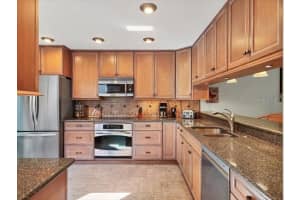 4002 WILSHIRE CIRCLE, SARASOTA, FL 34238 Sold 07/02/25