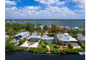 7916 MIDNIGHT PASS ROAD, SARASOTA, FL 34242 Sold 04/28/25
