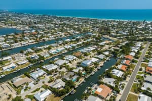 526 69TH STREET, HOLMES BEACH, FL 34217 Sold 01/13/25