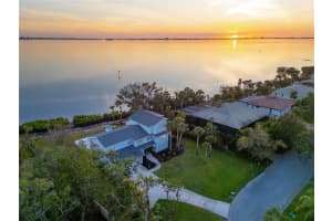 3804 BAYSIDE DRIVE, BRADENTON, FL 34210 - MLS#MFRA4630870