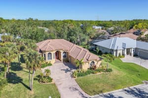 1607 LANDFALL DRIVE, NOKOMIS, FL 34275 Sold 05/02/25