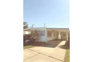 308 52ND AVENUE PLAZA, BRADENTON, FL 34207 Sold 02/25/25