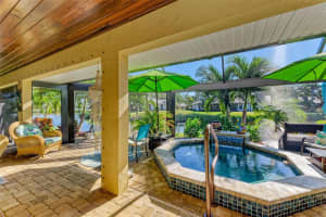 414 DEVONSHIRE LANE, VENICE, FL 34293 Sold 01/16/25