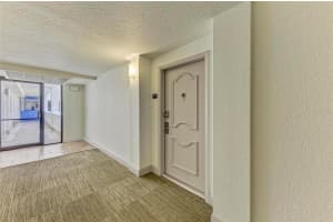 1102 BENJAMIN FRANKLIN DRIVE, SARASOTA, FL 34236 - MLS#MFRA4630979
