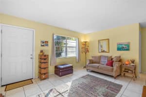 1283 34TH STREET, SARASOTA, FL 34234 Sold 02/13/25