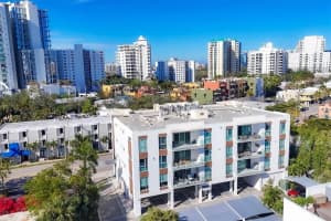 635 ORANGE AVENUE, SARASOTA, FL 34236 Sold 02/14/25