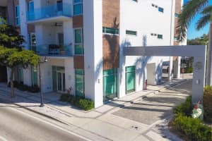 635 ORANGE AVENUE, SARASOTA, FL 34236 Sold 02/14/25