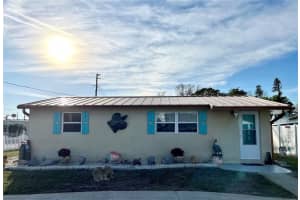 2702 AVENUE B, HOLMES BEACH, FL 34217 Sold 04/18/25