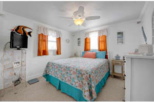 2702 AVENUE B, HOLMES BEACH, FL 34217 Sold 04/18/25
