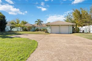 510 WESTLAKE DRIVE, SARASOTA, FL 34232 Sold 03/31/25