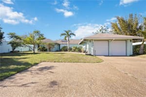 510 WESTLAKE DRIVE, SARASOTA, FL 34232 Sold 03/31/25