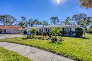 2410 Cass St, SARASOTA