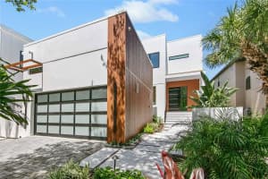 5300 AVENIDA DEL MARE, SARASOTA, FL 34242 Sold 01/30/25