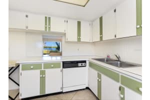 4440 EXETER DRIVE, LONGBOAT KEY, FL 34228 Sold 02/04/25