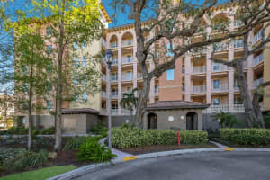 5591 CANNES CIRCLE, SARASOTA, FL 34231 Sold 05/13/25