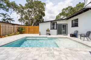 2820 NOVUS STREET, SARASOTA, FL 34237 Sold 01/23/25
