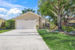 4132 CARRIAGE CIRCLE, SARASOTA, FL 34241 - MLS#MFRA4631365