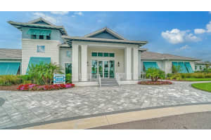 10142 CRYSTAL ISLES CIRCLE, SARASOTA, FL 34241 Sold 08/21/25