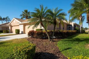 294 FAIRWAY ISLES LANE, BRADENTON, FL 34212 Sold 04/04/25