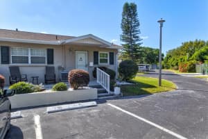 2425 GOLF COURSE DRIVE, SARASOTA, FL 34234 Sold 01/17/25