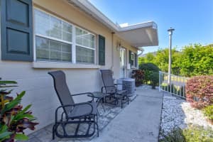 2425 GOLF COURSE DRIVE, SARASOTA, FL 34234 Sold 01/17/25