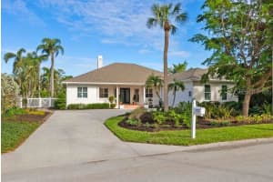 1727 WALDEMERE STREET, SARASOTA, FL 34239 Sold 01/30/25
