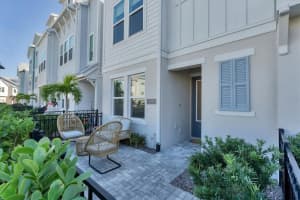 2320 LINDSTROM STREET, SARASOTA, FL 34237 Sold 04/29/25
