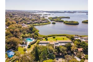 1526 PELICAN POINT DRIVE, SARASOTA, FL 34231 Sold 01/14/25