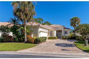 7156 RUE DE PALISADES #3, SARASOTA, FL 34238 Sold 12/10/25