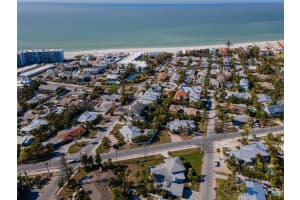 5607 HOLMES BOULEVARD, HOLMES BEACH, FL 34217 Sold 05/13/25