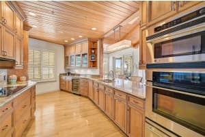 318 BAY DRIVE, BRADENTON BEACH, FL 34217 Sold 01/31/25