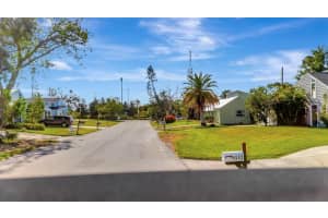4564 IOLA DRIVE, SARASOTA, FL 34231 Sold 01/10/25