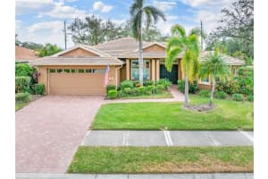 6600 DEERING CIRCLE, SARASOTA, FL 34240 Sold 04/15/25