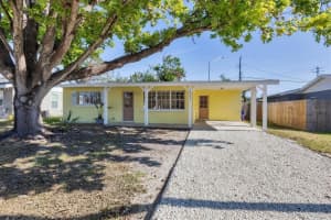 6005 LORDS AVENUE, SARASOTA, FL 34231 Sold 04/02/25
