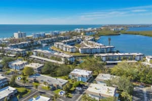 575 SUTTON PLACE, LONGBOAT KEY, FL 34228 Sold 02/28/25