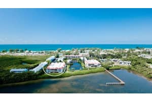 3705 E Bay Dr #212, HOLMES BEACH