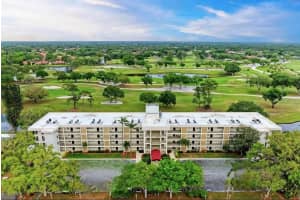 7461 W COUNTRY CLUB DR. N N #106, SARASOTA, FL 34243 - MLS#MFRA4631704