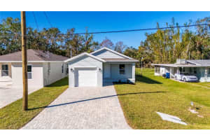 1006 HAGLE PARK ROAD, BRADENTON, FL 34212 Sold 05/01/25
