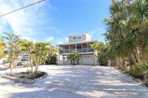 2905 GULF DRIVE, HOLMES BEACH, FL 34217 Sold 01/13/25