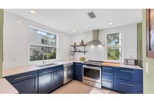 5072 MARSH FIELD ROAD, SARASOTA, FL 34235 Sold 02/12/25
